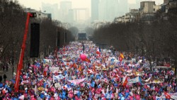 la-manifestation-contre-le-mariage-pour-tous-le-24-mars-2013-10885631fvszk_1713